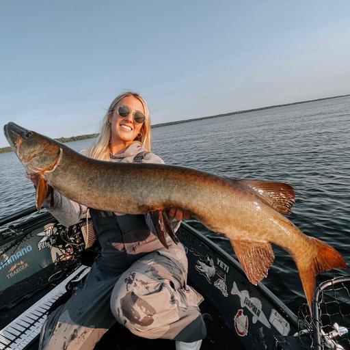 335 - Muskie Acoustic Telemetry, Expert Knowledge Holders and the Power of Putting Yourself Out There with Erin Wilson