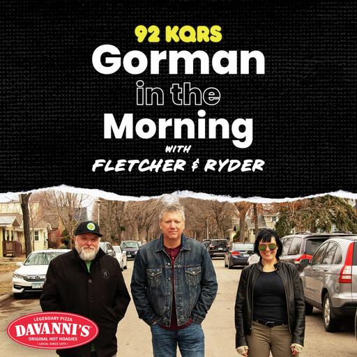 GITM 11/21/25: Everybody Gets to Learn the Chicken Molt PROcess... with ELIZABETH RIES 153!