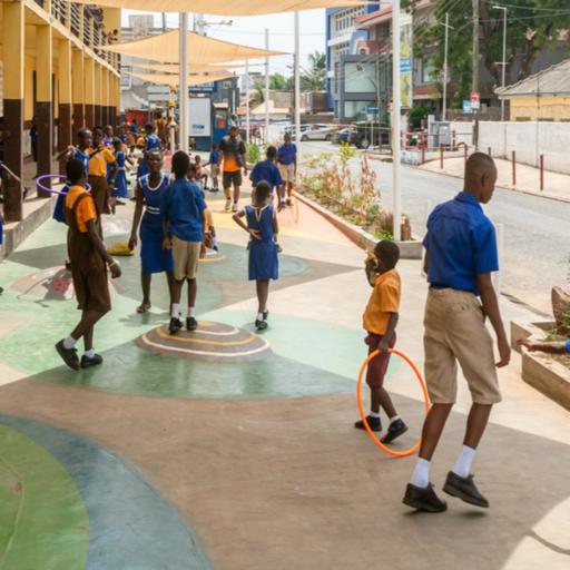 Hướng tới không gian quanh trường học không ô nhiễm vì khói bụi giao thông