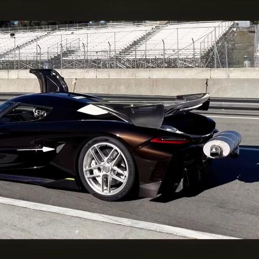 The Koenigsegg Mega Muffler, Forever Seeking Adventure, and AI Overlords