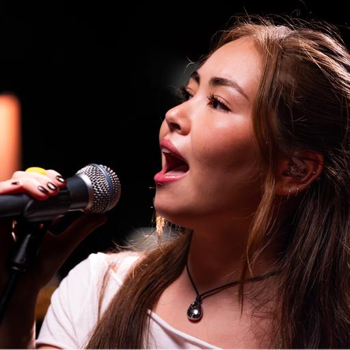 Chloe Parché covers The Presets' 'My People' for Like A Version