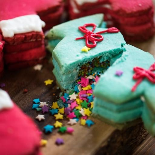 How to Celebrate Little Debbie December in Your School to Make it a Big Dynamic December (This Will Bring Smiles & Sugar to Staff & Students)