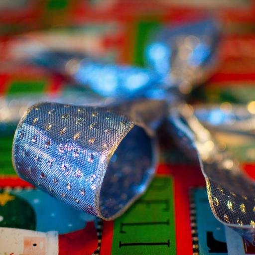 255: Our Holiday Gift-Giving Guide