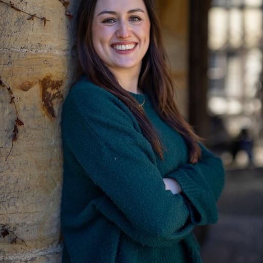 Episode 328 - The Women Who Kept Anne Boleyn's Memory Alive with Kate McCaffrey