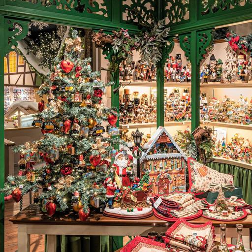 Weihnachtswunderwelt!? Die abenteuerliche Geschichte von Käthe Wohlfahrt