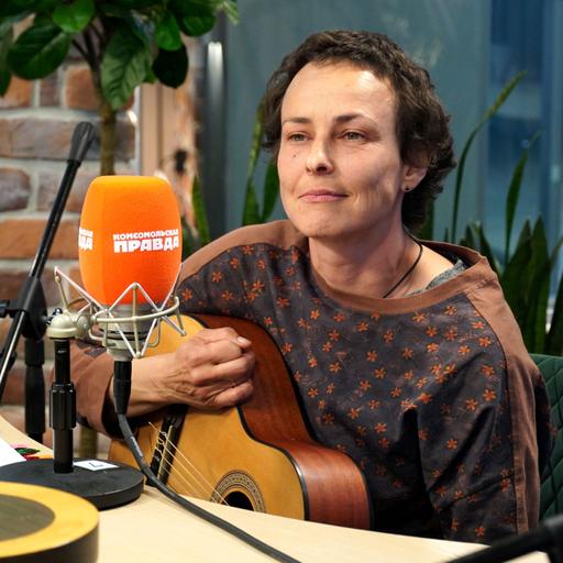 «Би-2» в песне «Мой рок-н-ролл» заменили Чичерину на Монеточку*. Осуждаем