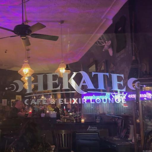 Abends in der Bar – ganz ohne Alkohol