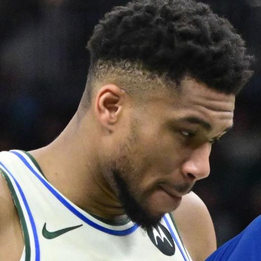 Could Giannis Leave Milwaukee for the Warriors?