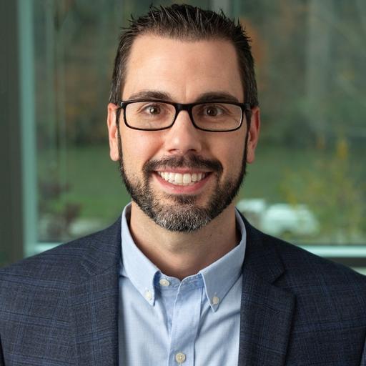 Optimizing Fleet Safety: Leveraging Technology and Leadership to Reduce Distracted Driving