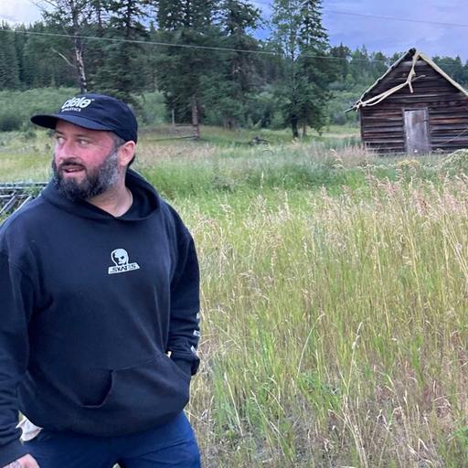 How to Pick Vintage Clothing on the Road W/ @baumanachy | Vintage n' Stuff Podcast ep 142