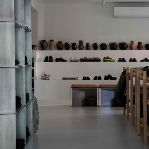 Why Some Retailers are Ignoring the Internet