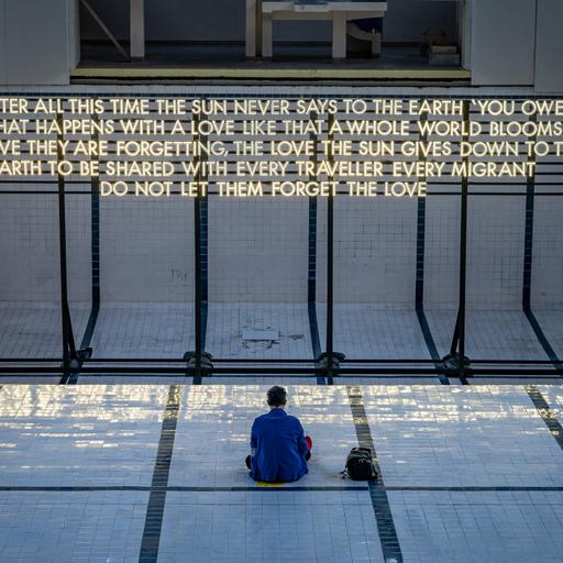 UR-04: Robert Montgomery and the Poetry in Empty Palaces