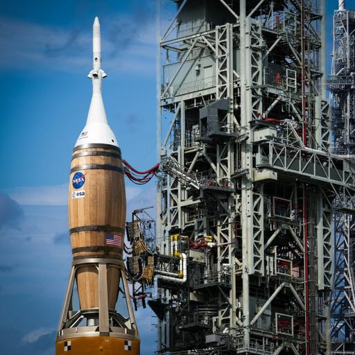 AstronautiCAST 19×28 – Barile vuoto su SLS