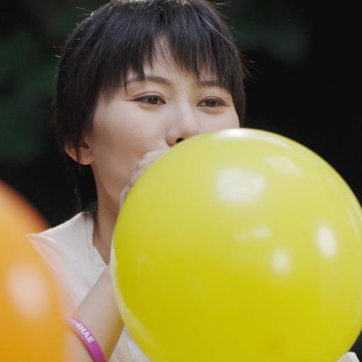 困在「无名」病痛里，在黑暗隧道独自走了 30 年｜故事FM 与肿不同