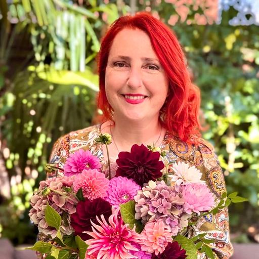 Dahlias Made Simple: Growing, Feeding, Cutting and Storing with Kim O'Brien