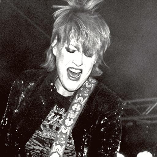 Katrina Leskanich on “Walking on Sunshine,” Eurovision and The 80s Cruise