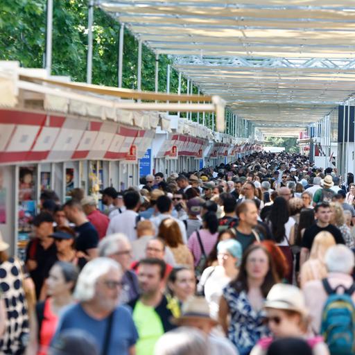 Émission en français - Madrid accueille la visite du Pape et la foire du livre - 09/06/26
