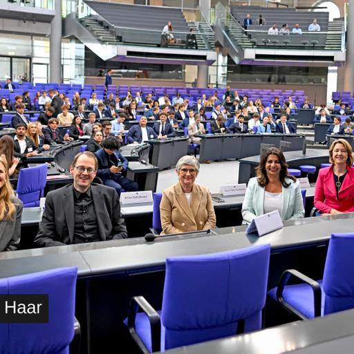 Jugend und Parlament 2026: Podiumsdiskussion