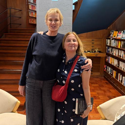 Siri Hustvedt: "Seguimos as formas da vida, mantemos os rituais, porque isso nos oferece uma estrutura e um andaime para saber como viver. E nesses meses, eu precisava dessa estrutura"