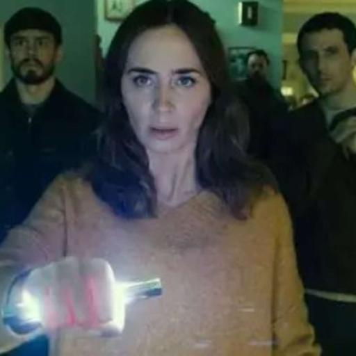 Episodio 1305: 🚨 Película Disclosure Day "El Dia De La Revelación" y Sus Peligros | Paula Kones y Luis Román