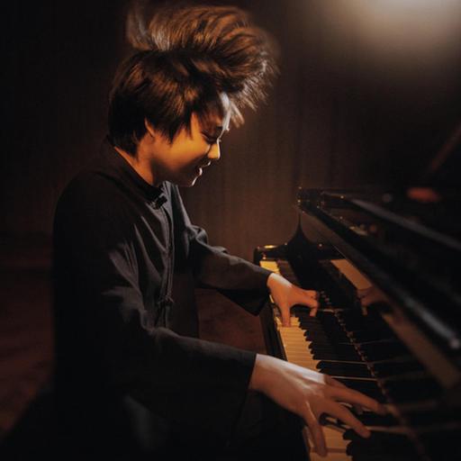 Interview mit dem Pianisten Mao Fujita