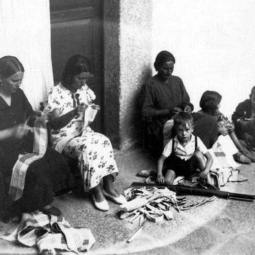 La mémoire des vaincus : histoires intimes de la guerre d'Espagne 6/25 : Les treize roses rouges de Madrid