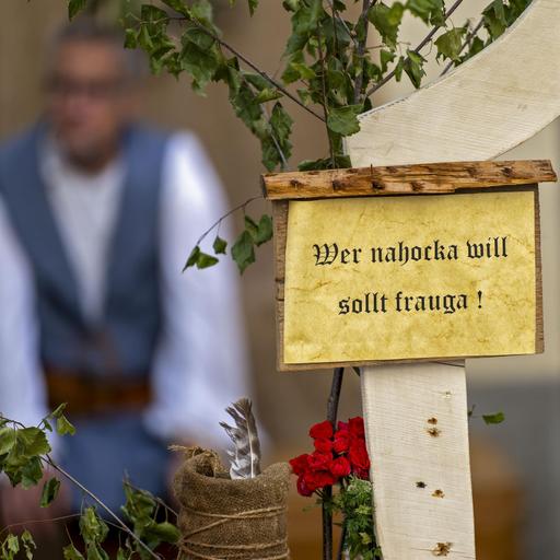 DaBay und die Bairisch-KI: Drei Dialektforscher erzählen