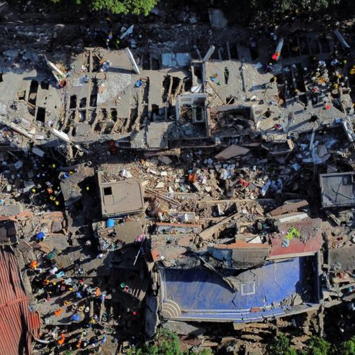 More than 200 people killed in Colombian earthquake