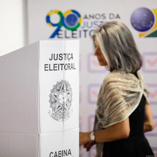 Por que o direito ao voto das mulheres é alvo de ataques
