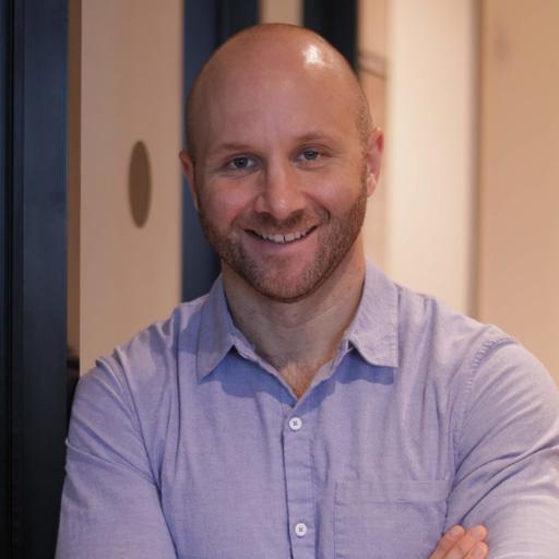 🎙️Storytelling, Communication Skills & Business English Confidence with Rain Bennett | Real English Conversations Podcast for Global Professionals