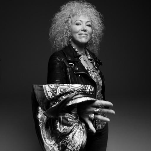 Singer Jennie DeVoe: Success on Her Own Terms