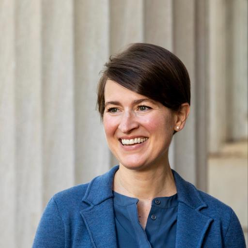 Episode 548: It's Easy for Elizabeth Chamblee Burch to Get Lost in Detective Mode