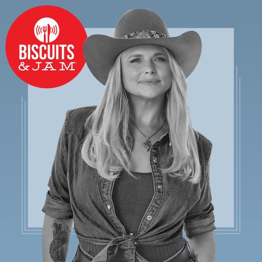 Miranda Lambert Is Cooking with Crisco