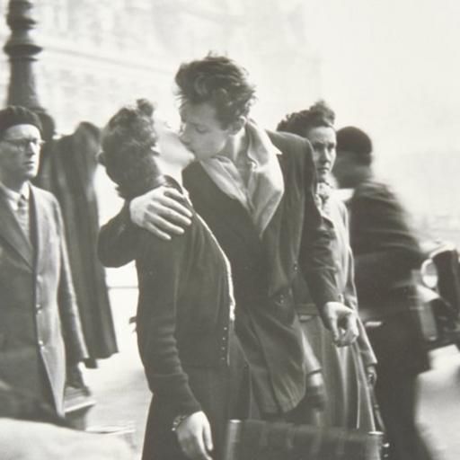 French Kiss: The Secret History of the World's Most Romantic Photo