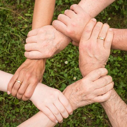 Ungarn wird LGBTQ-freundlicher | Neue Hoffnung für Blinde | Gesünderes Schulessen in England | Mental Health am Kiosk