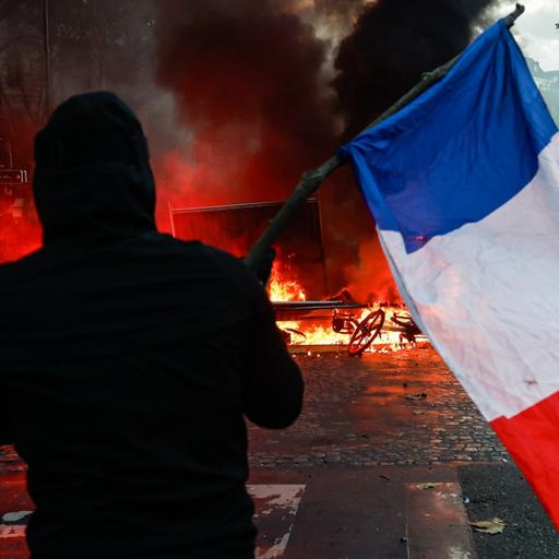 President Macron vows to punish French rioters