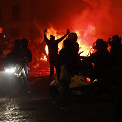 "Estas protestas solo dan más aire político a Marine Le Pen": Un exdiputado de la Asamblea Nacional francesa expone el significado de las protestas